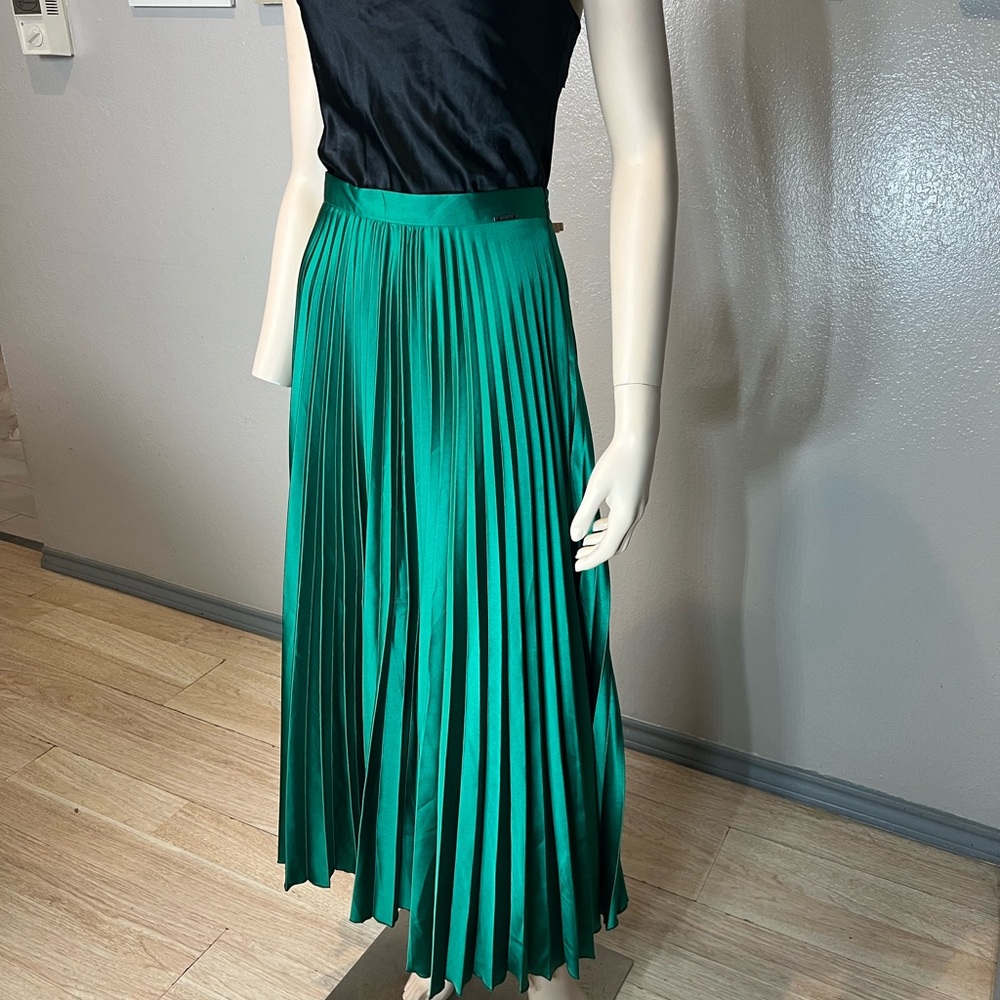Zella Emerald Green Pleated Midi Skirt